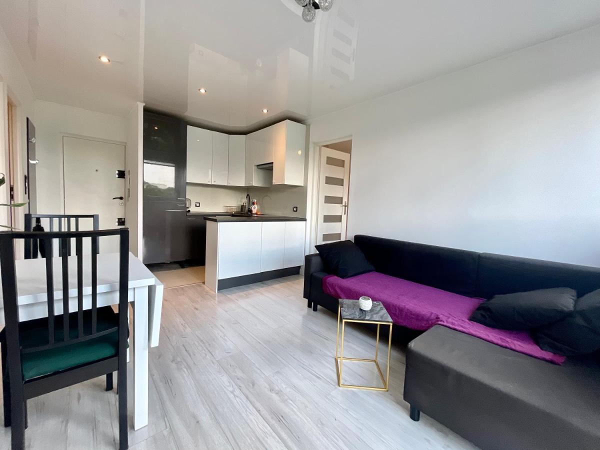 Sasi - Cozy Apartment For 6 People In Centre Warsawa Bagian luar foto